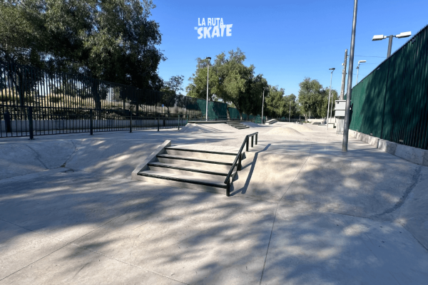 skatepark-renca-escaleras-1.png