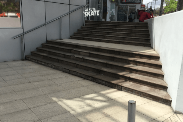 spot-skate-las-condes-escaleras-plano.png